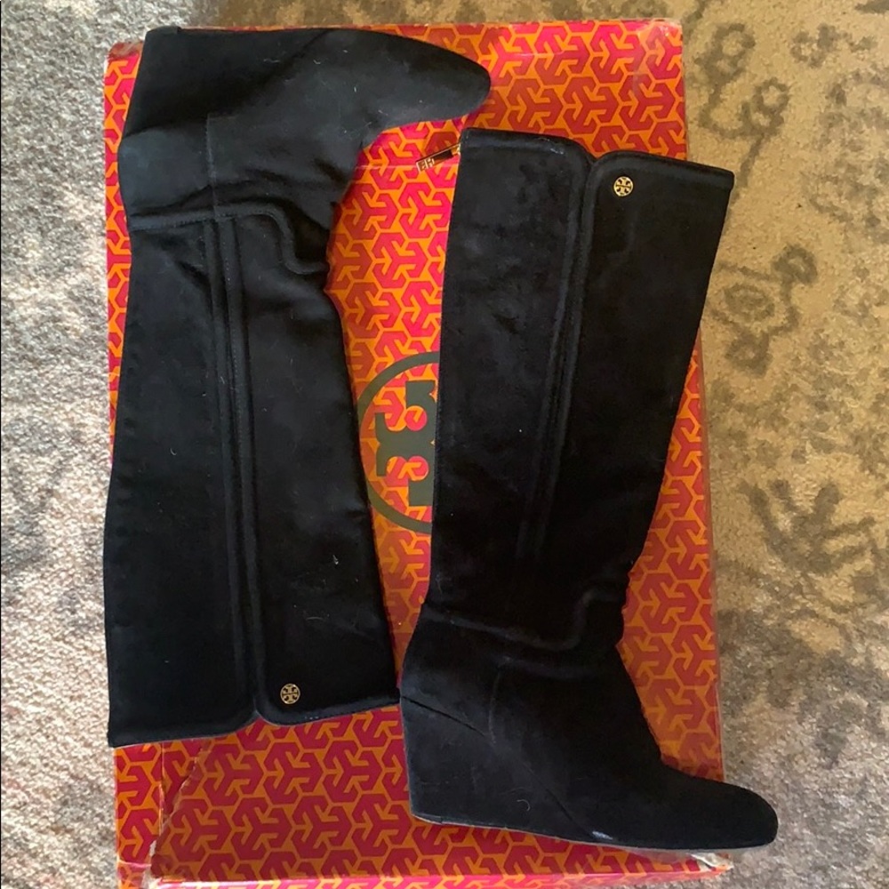 Tory Burch Wedge Suede Boots Sz. 6